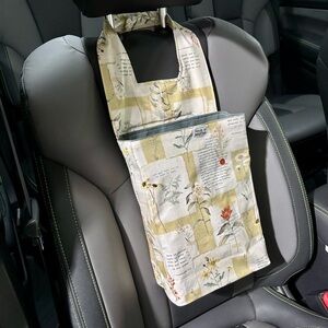 Car Trash/Utility Tote Bible Verses Floral 9” w x 4”d x 12” l 10” strap Handmade